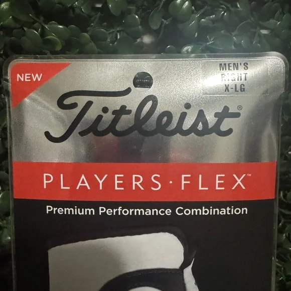 TITLEIST MEN'S PLAYERS FLEX RIGHT HAND LEATHER GOLF GLOVE - Picture 8 of 13